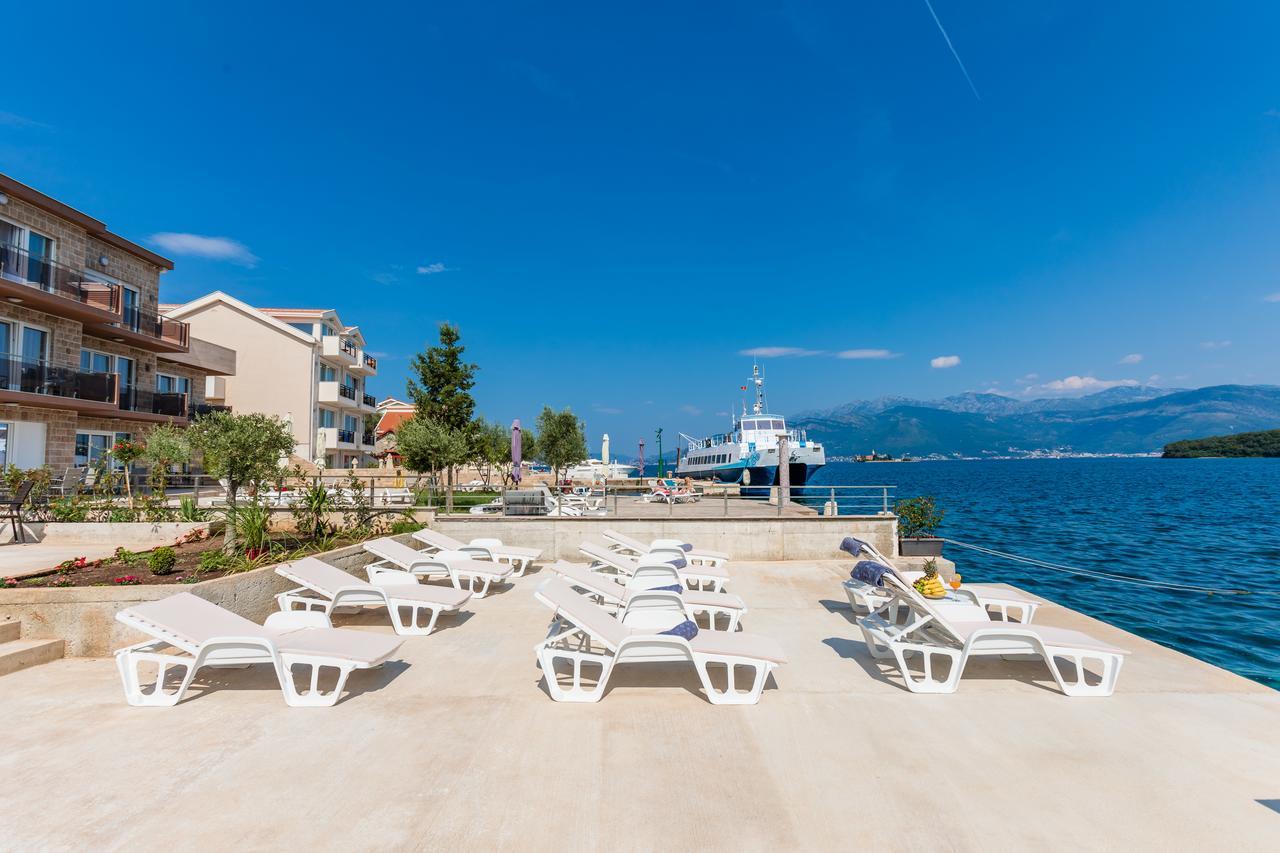 Apartmani Mia Tivat Exterior foto